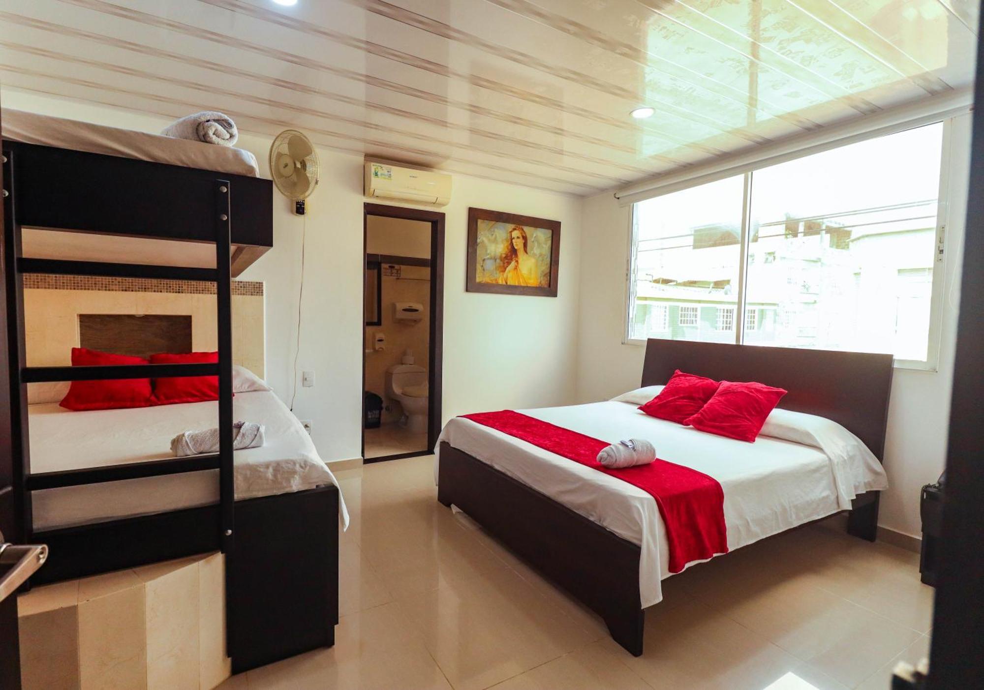 Hotel California Air Carepa Екстер'єр фото