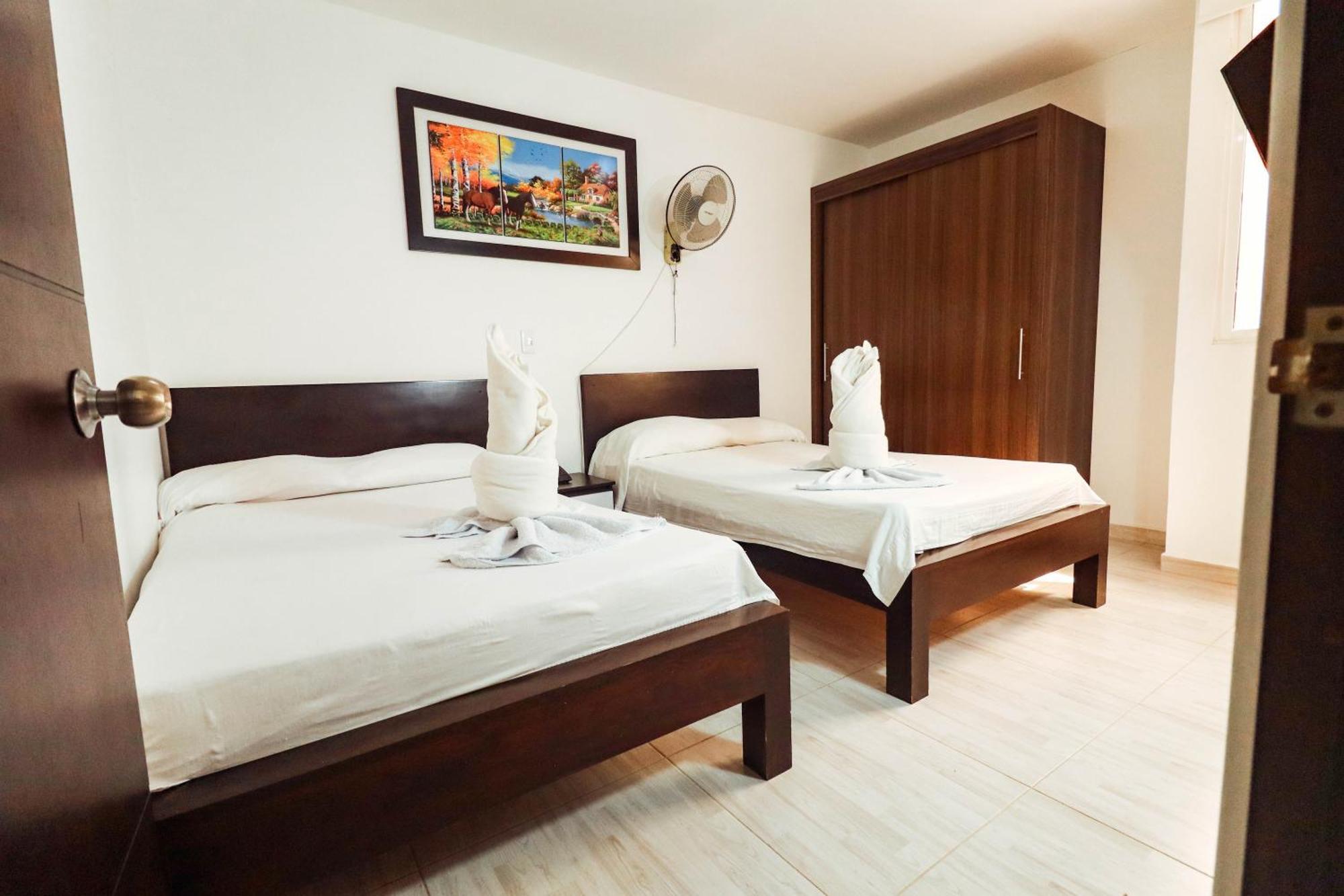 Hotel California Air Carepa Екстер'єр фото
