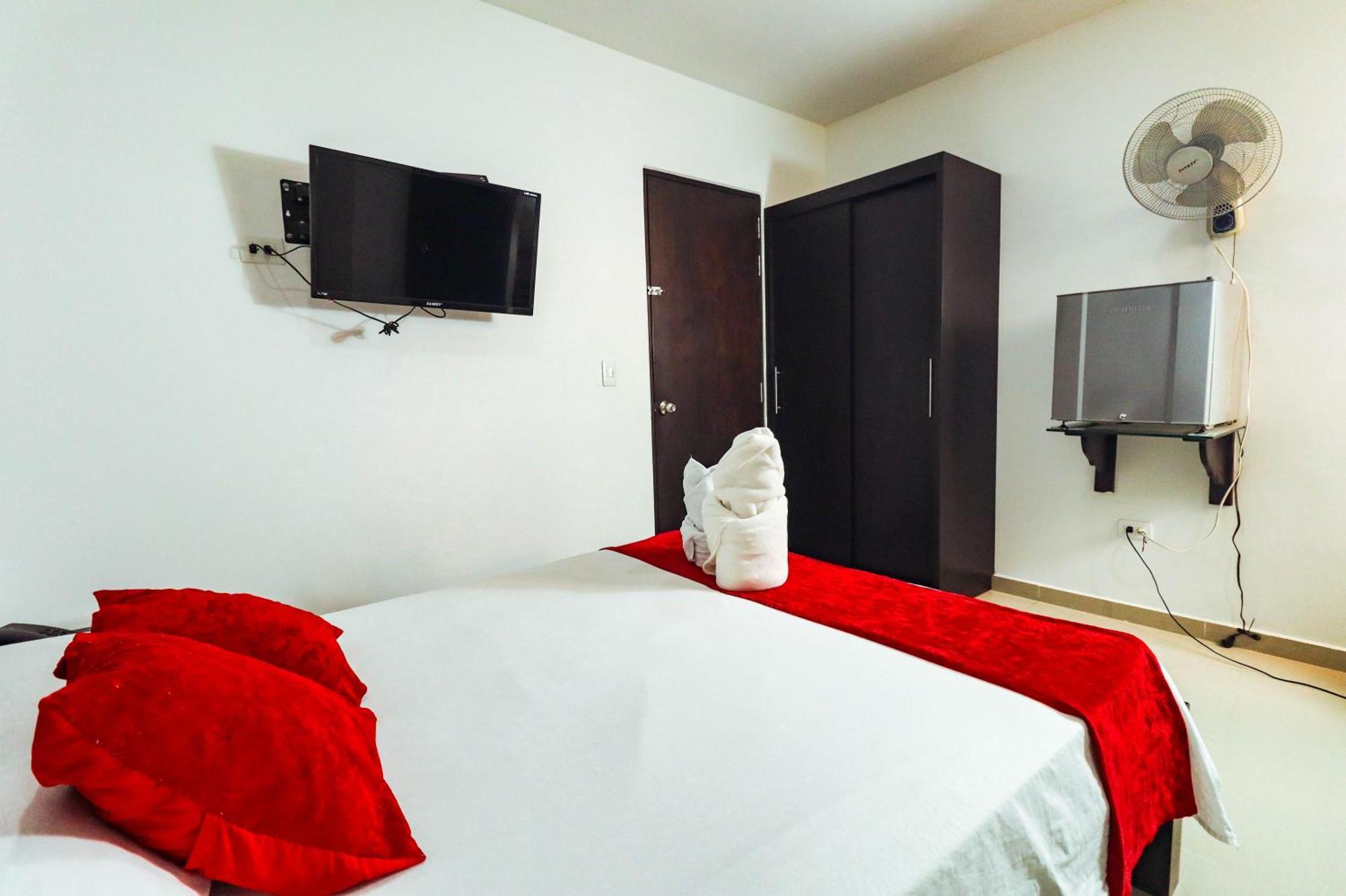 Hotel California Air Carepa Номер фото