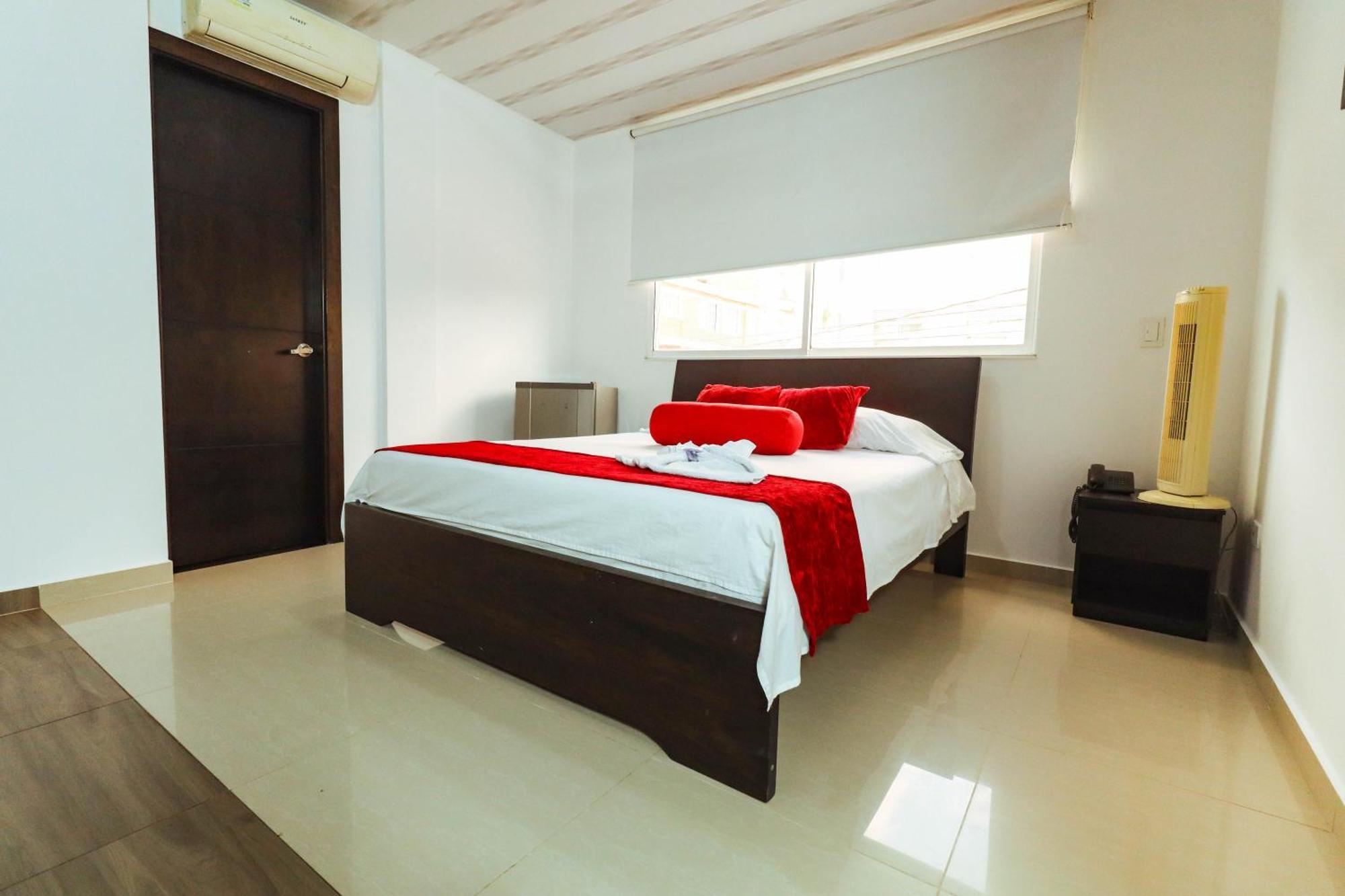 Hotel California Air Carepa Номер фото